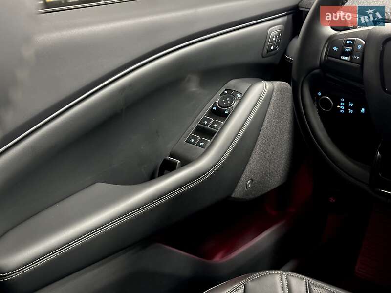 Внедорожник / Кроссовер Ford Mustang Mach-E 2024 в Харькове