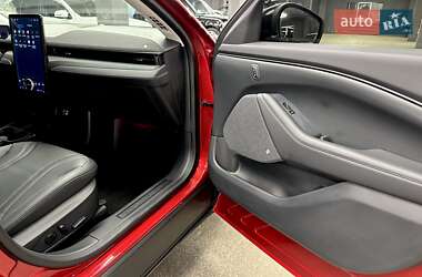 Внедорожник / Кроссовер Ford Mustang Mach-E 2024 в 