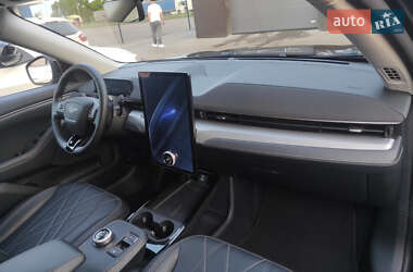 Внедорожник / Кроссовер Ford Mustang Mach-E 2023 в 