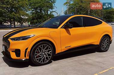 Внедорожник / Кроссовер Ford Mustang Mach-E 2021 в 