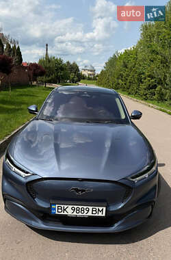 Позашляховик / Кросовер Ford Mustang Mach-E 2021 в 