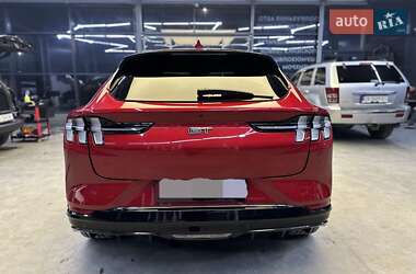 Внедорожник / Кроссовер Ford Mustang Mach-E 2021 в 
