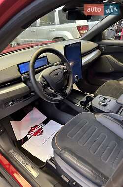 Внедорожник / Кроссовер Ford Mustang Mach-E 2021 в 