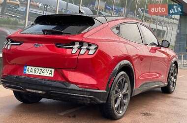 Внедорожник / Кроссовер Ford Mustang Mach-E 2021 в 