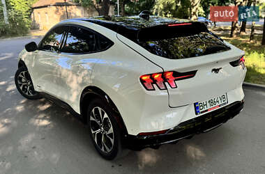Внедорожник / Кроссовер Ford Mustang Mach-E 2021 в 