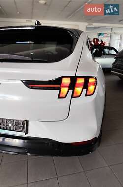 Внедорожник / Кроссовер Ford Mustang Mach-E 2023 в 