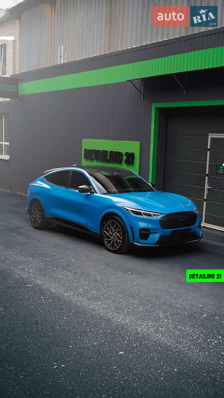 Внедорожник / Кроссовер Ford Mustang Mach-E 2022 в 