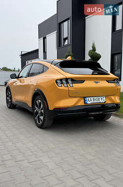 Внедорожник / Кроссовер Ford Mustang Mach-E 2022 в 