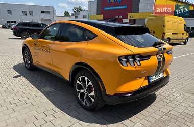 Позашляховик / Кросовер Ford Mustang Mach-E 2023 в 