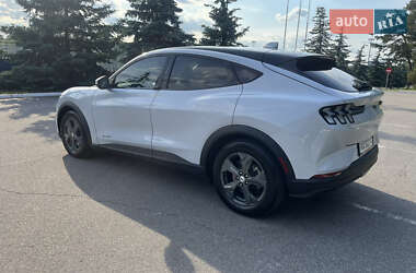 Позашляховик / Кросовер Ford Mustang Mach-E 2022 в 