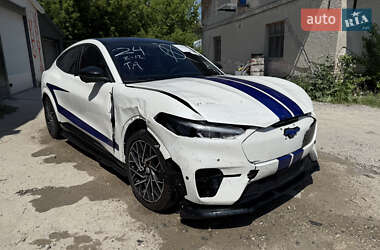 Позашляховик / Кросовер Ford Mustang Mach-E 2023 в 