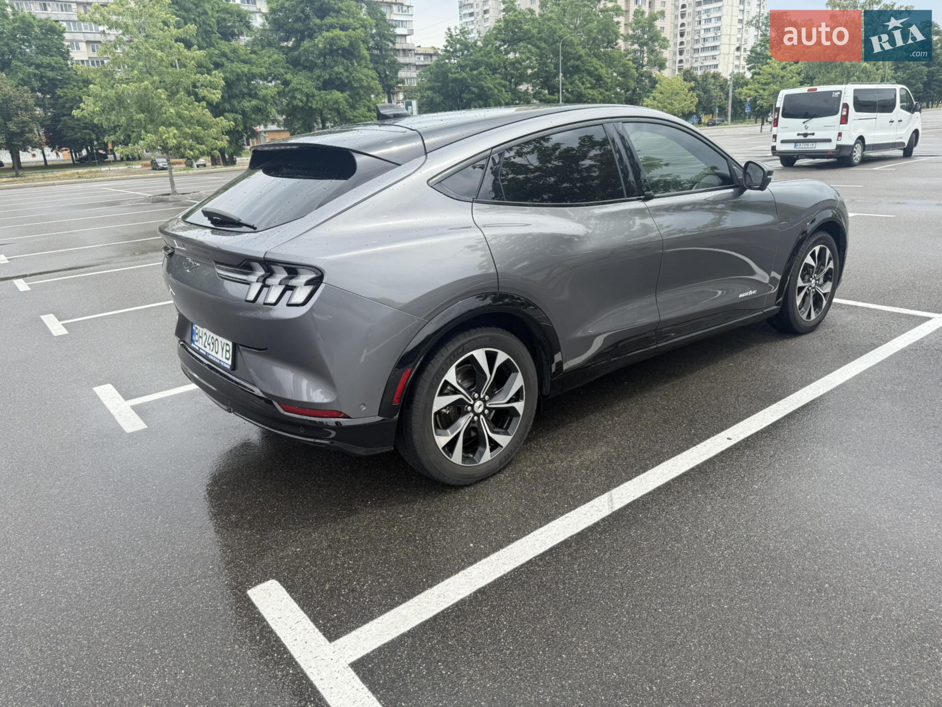 2021 Ford Mustang Mach-E - мініатюра 3
