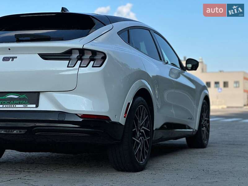 Внедорожник / Кроссовер Ford Mustang Mach-E 2021 в Киеве