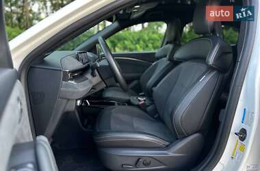 Позашляховик / Кросовер Ford Mustang Mach-E 2021 в 