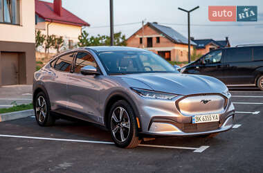 Внедорожник / Кроссовер Ford Mustang Mach-E 2022 в 