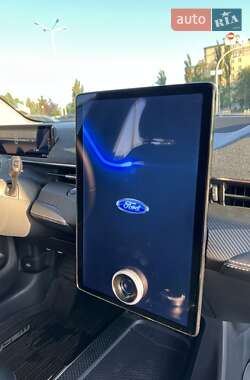 Внедорожник / Кроссовер Ford Mustang Mach-E 2023 в 