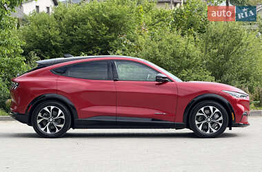 Позашляховик / Кросовер Ford Mustang Mach-E 2021 в 