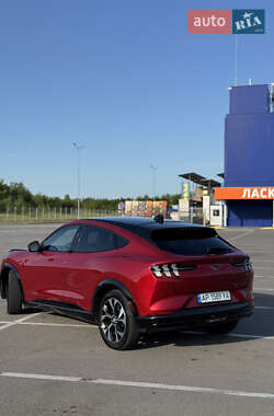 Внедорожник / Кроссовер Ford Mustang Mach-E 2021 в 