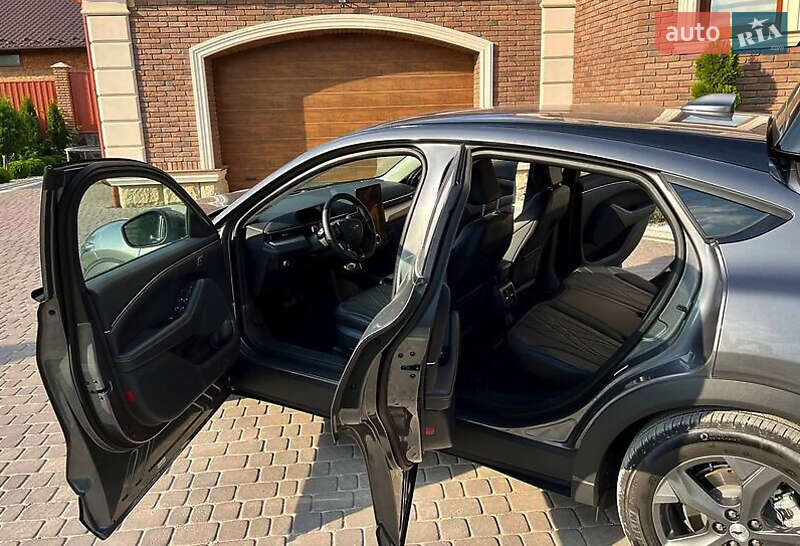 Позашляховик / Кросовер Ford Mustang Mach-E 2021 в Києві фото 10 Позашляховик / Кросовер Ford Mustang Mach-E 2021 в Києві