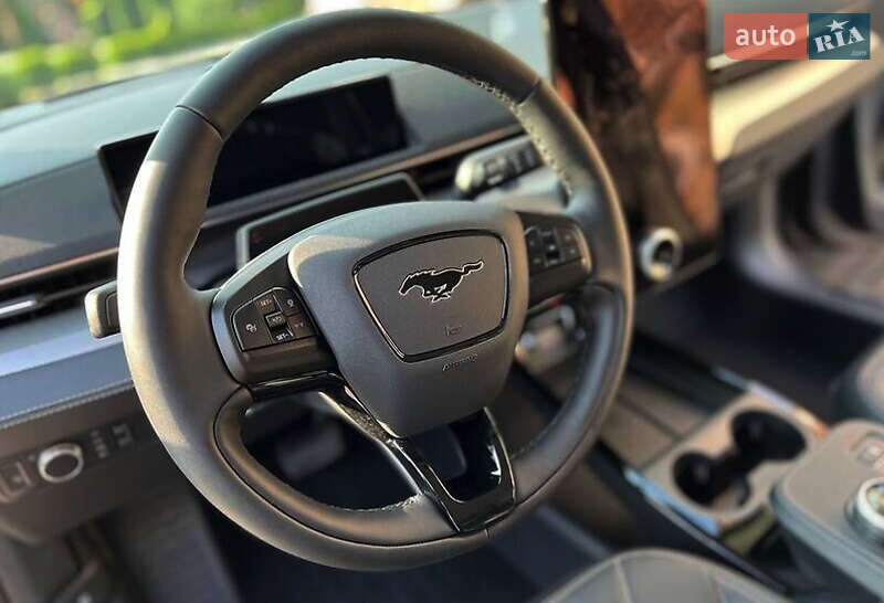 Внедорожник / Кроссовер Ford Mustang Mach-E 2021 в Киеве