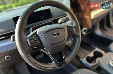 Внедорожник / Кроссовер Ford Mustang Mach-E 2021 в 