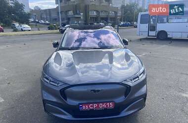 Позашляховик / Кросовер Ford Mustang Mach-E 2021 в 
