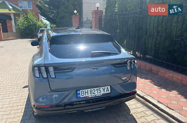 Позашляховик / Кросовер Ford Mustang Mach-E 2023 в 