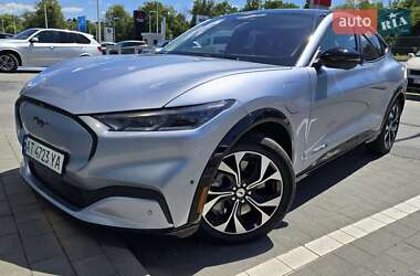 Позашляховик / Кросовер Ford Mustang Mach-E 2022 в 