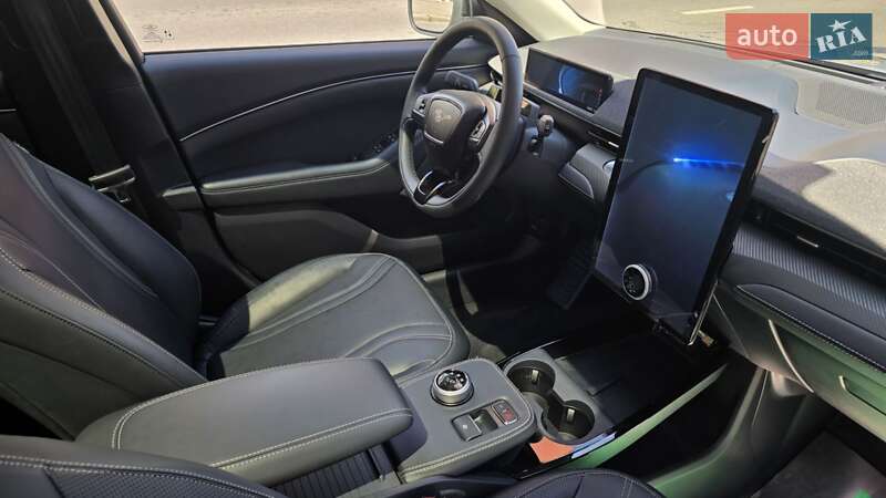 Позашляховик / Кросовер Ford Mustang Mach-E 2022 в Івано-Франківську