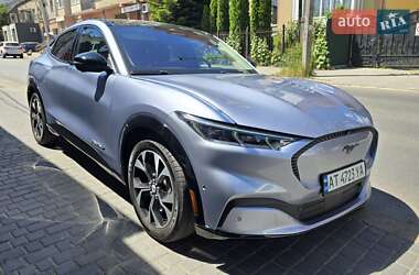 Позашляховик / Кросовер Ford Mustang Mach-E 2022 в 