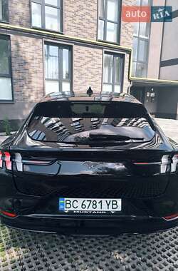 Позашляховик / Кросовер Ford Mustang Mach-E 2023 в 