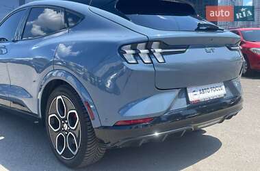Позашляховик / Кросовер Ford Mustang Mach-E 2023 в 
