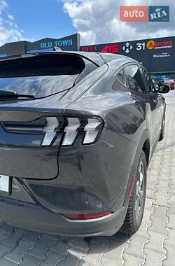 Позашляховик / Кросовер Ford Mustang Mach-E 2022 в 
