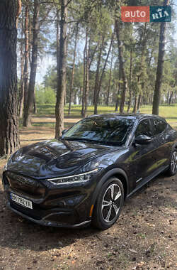 Позашляховик / Кросовер Ford Mustang Mach-E 2022 в 