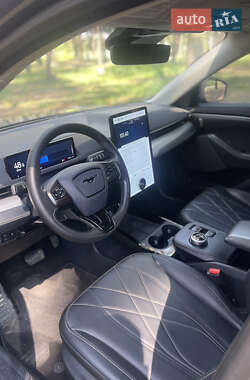 Позашляховик / Кросовер Ford Mustang Mach-E 2022 в 
