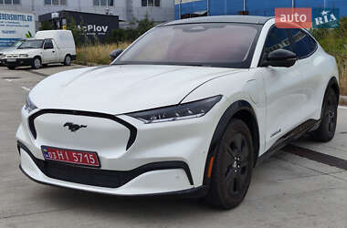 Позашляховик / Кросовер Ford Mustang Mach-E 2021 в 