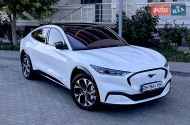 Внедорожник / Кроссовер Ford Mustang Mach-E 2021 в 