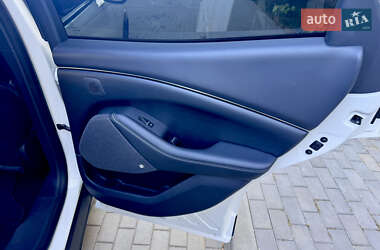 Внедорожник / Кроссовер Ford Mustang Mach-E 2021 в 