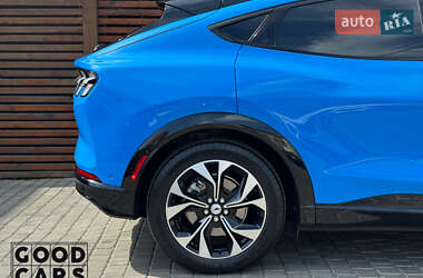 Внедорожник / Кроссовер Ford Mustang Mach-E 2022 в 