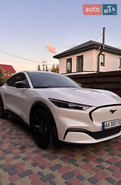 Позашляховик / Кросовер Ford Mustang Mach-E 2024 в 