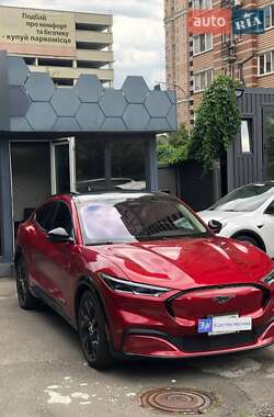 Позашляховик / Кросовер Ford Mustang Mach-E 2021 в Києві