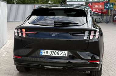 Внедорожник / Кроссовер Ford Mustang Mach-E 2022 в 