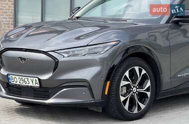 Внедорожник / Кроссовер Ford Mustang Mach-E 2021 в 