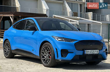 Внедорожник / Кроссовер Ford Mustang Mach-E 2022 в 
