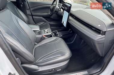 Внедорожник / Кроссовер Ford Mustang Mach-E 2021 в 