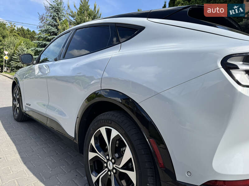 Внедорожник / Кроссовер Ford Mustang Mach-E 2023 в Луцке