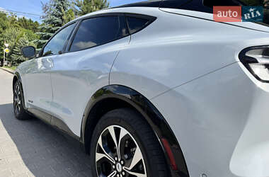Позашляховик / Кросовер Ford Mustang Mach-E 2023 в 