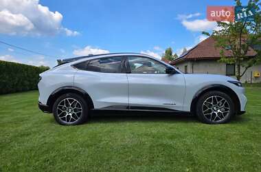 Внедорожник / Кроссовер Ford Mustang Mach-E 2021 в 
