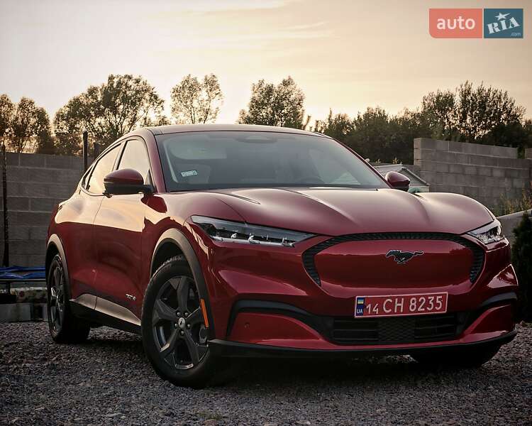 Внедорожник / Кроссовер Ford Mustang Mach-E 2021 в 