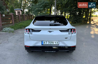 Позашляховик / Кросовер Ford Mustang Mach-E 2023 в 